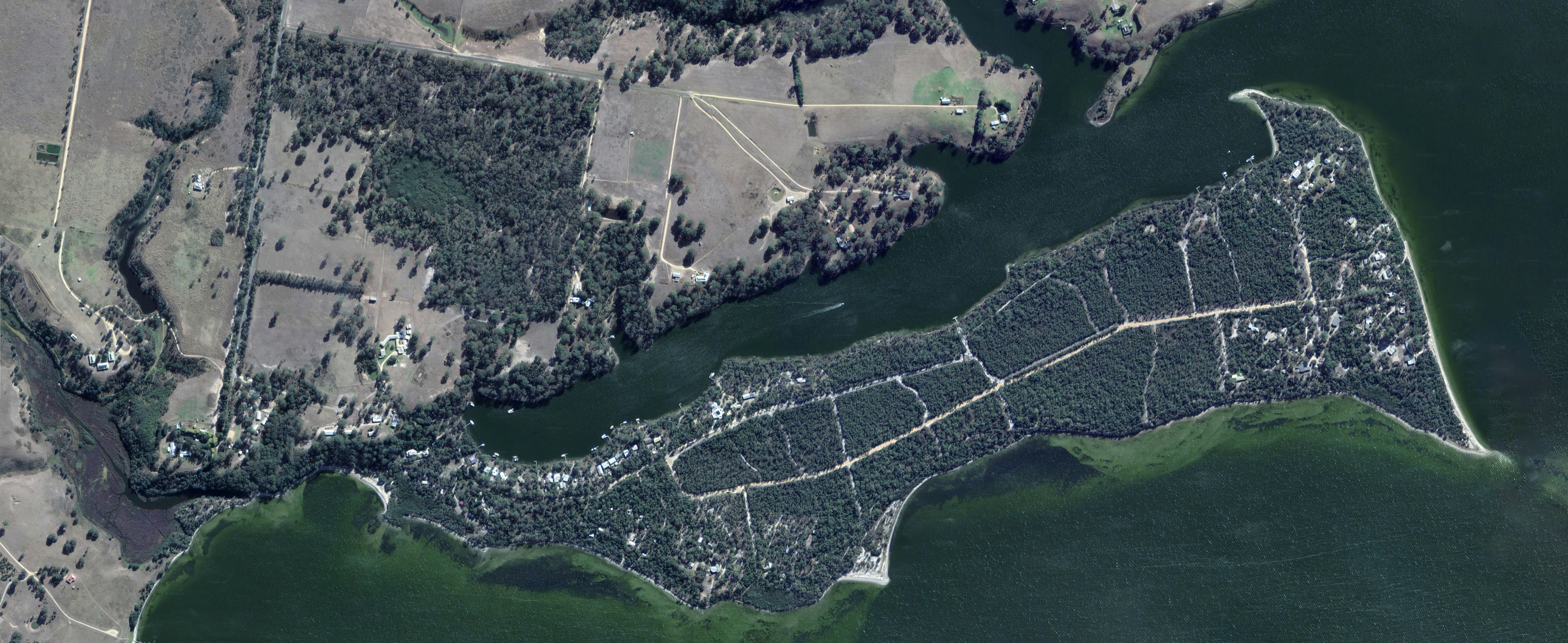 Aerial image of Banksia Peninsula